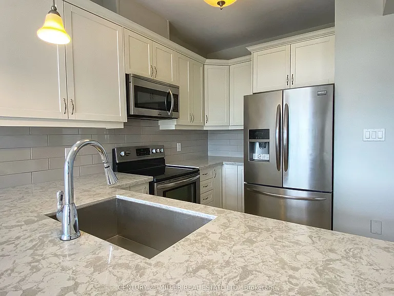 67 Summerberry Way — Photo 11