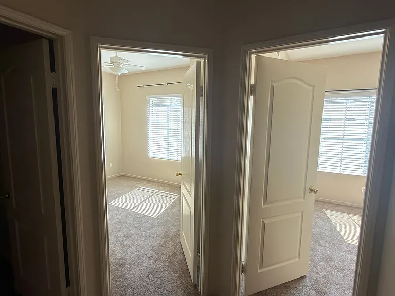 205 Venetia Way — Photo 11