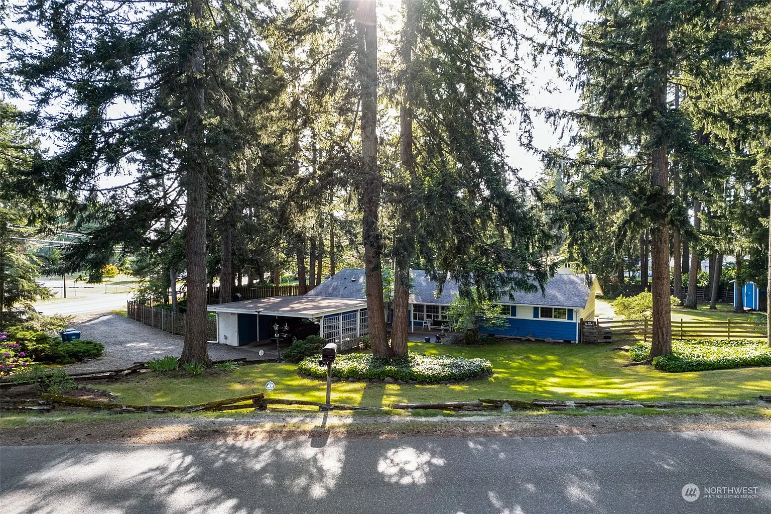 9723 128th Street E photo 1