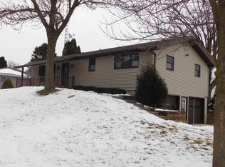 302 N Cody St, Cuba City, WI 53807