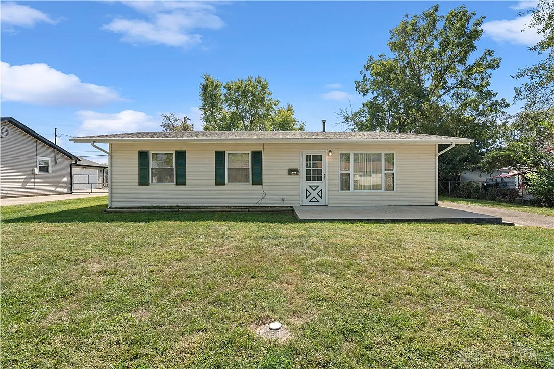 5664 Mayville Dr photo 1