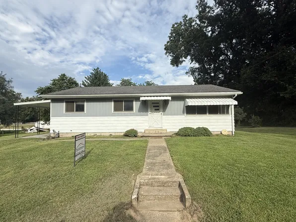 45 Meyers Ave, Benton, MO 63736