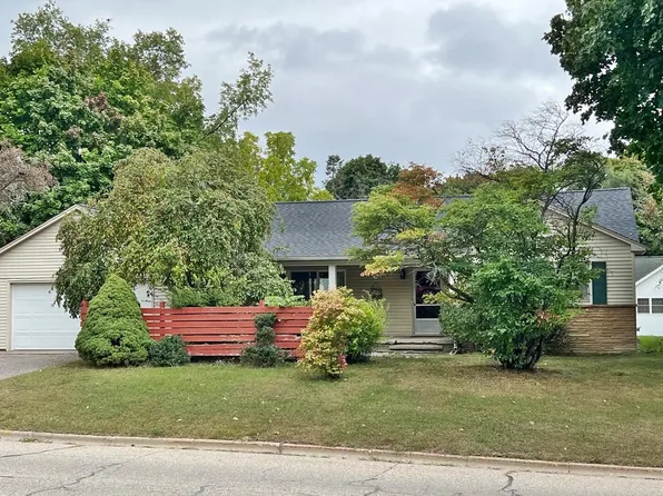 511 Oak St, Big Rapids, MI 49307