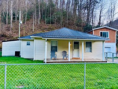 9150 Herndon Rd, Herndon, WV, 24726