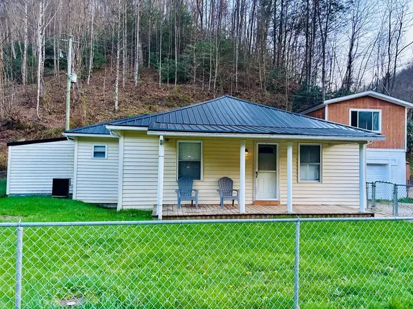 9150 Herndon Rd, Herndon, WV 24726