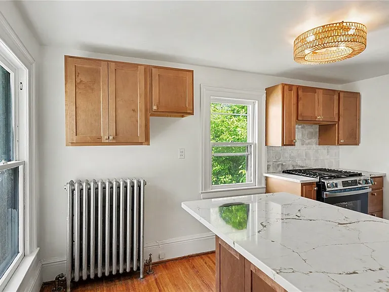 54 Sanford St #B — Photo 9