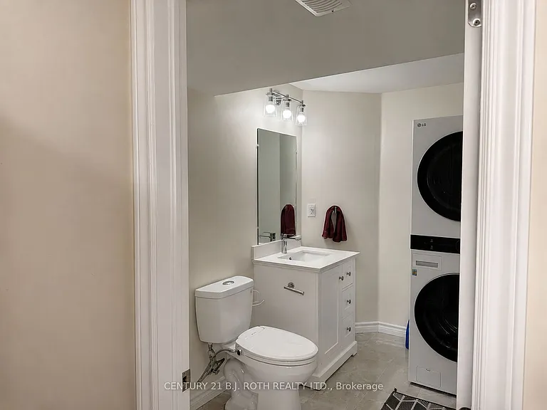 4 Pinecliff Cres #BASEMENT — Photo 7