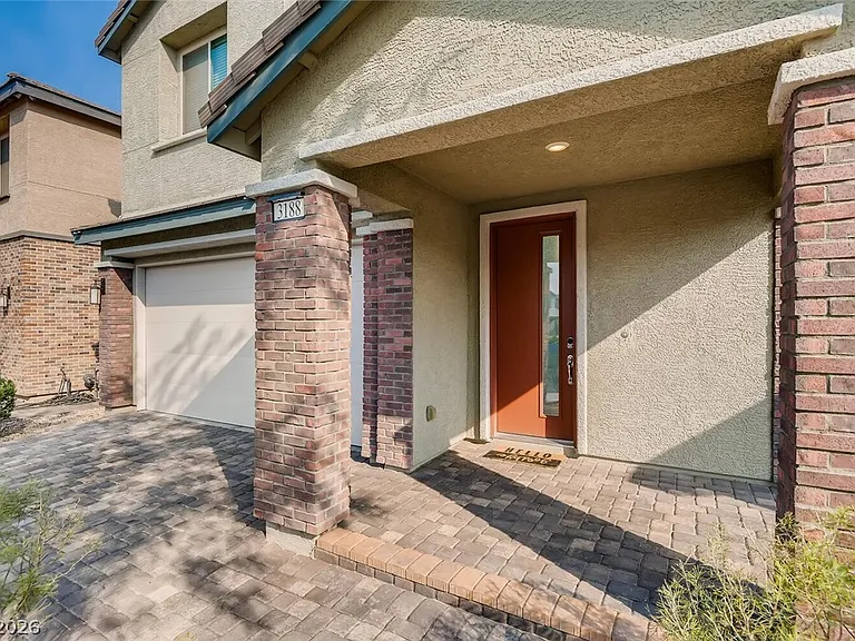 3188 Fern Nook Ave — Photo 3