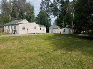 3449 Cedar Terrace Dr, Waterloo, IA 50702