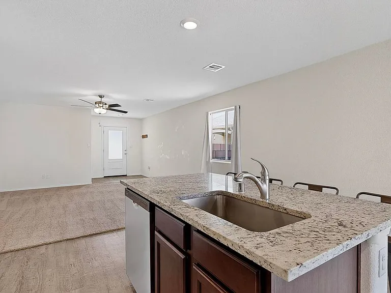 3892 Hernandez St SW — Photo 12