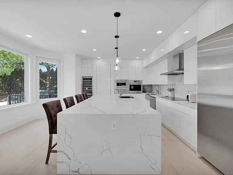 131 Flying Point Rd — Photo 9