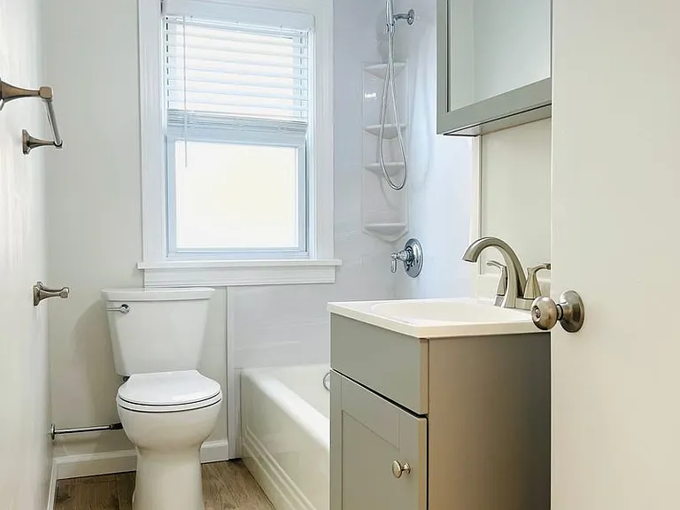 167 Norwood Ave — Photo 6
