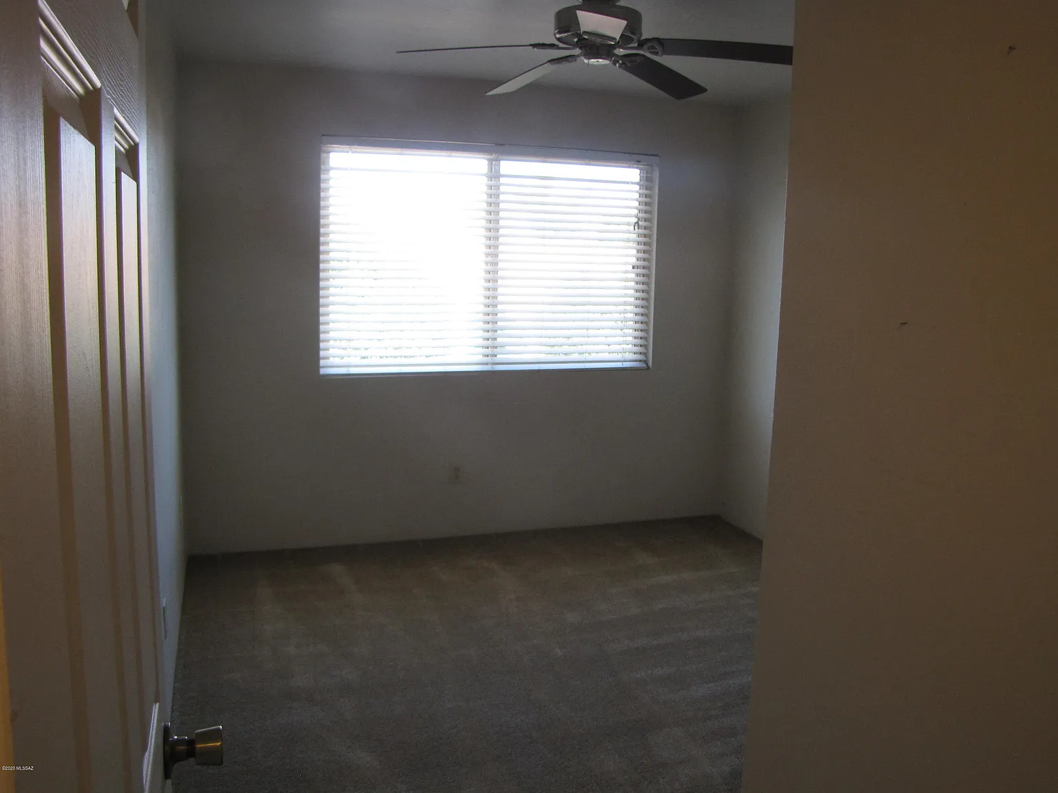 2 bed, 1.0 bath, 838 sqft, $1,100 — Photo 3