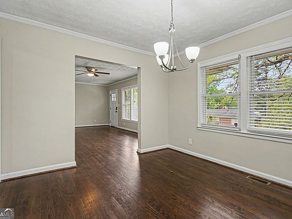 4th image of 2615 Glenvalley Dr