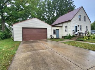 3322 Palmer St, Lansing, MI 48910