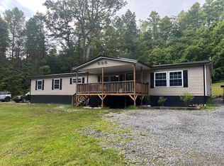 129 Sash Dr, Mount Nebo, WV 26679