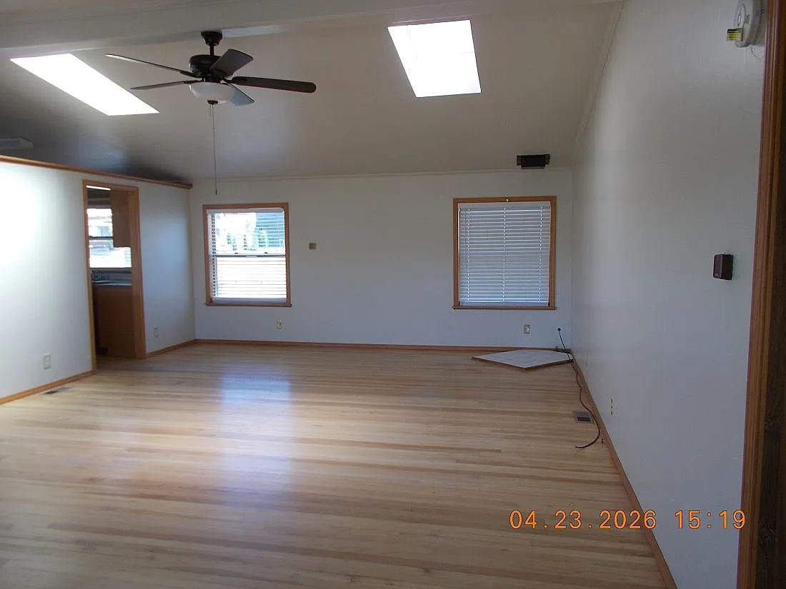 2 bed, 1500 sqft, $1,450 — Photo 3