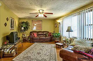 4th image of 2823 Olive St