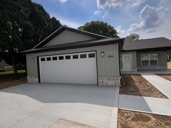 220 S Taylor St, Holmesville, OH 44633