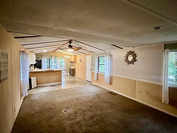 5th image of 34287 Rosalia Ave