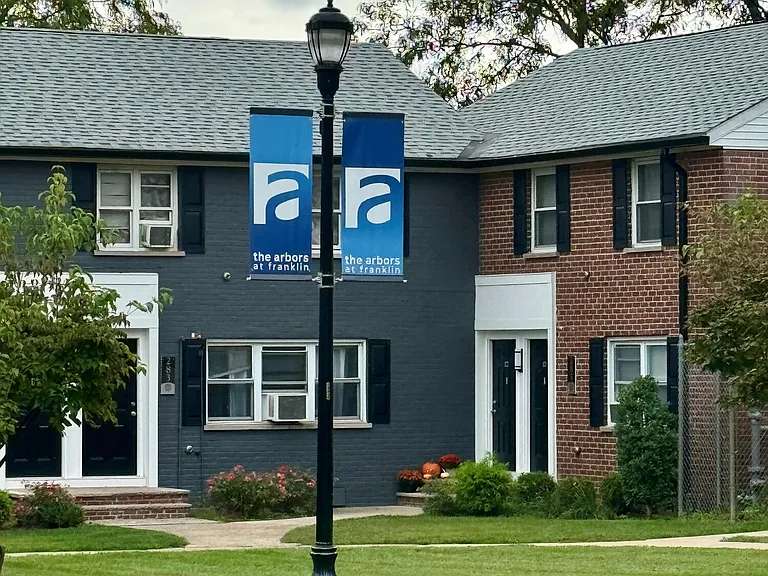 The Arbors At Franklin — Photo 10