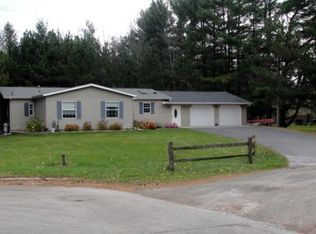 803 Krueger Ave, Oconto, WI 54153