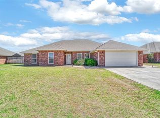 1804 Puma Dr, Altus, OK 73521