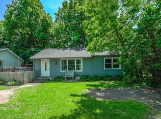 5077 Shoreline Dr, Mound, MN 55364