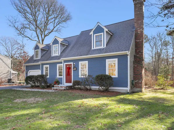 80 Bog River Bend, Mashpee, MA 02649