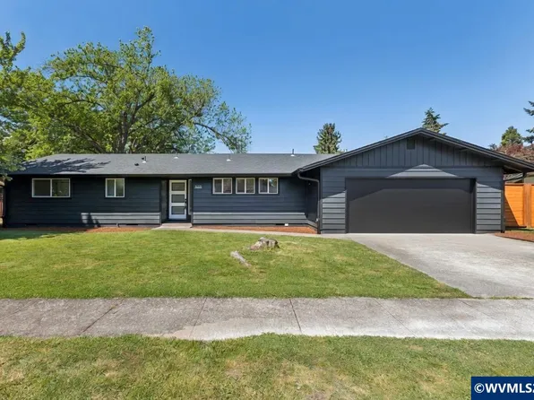 1079 Westwood Dr, Stayton, OR 97383