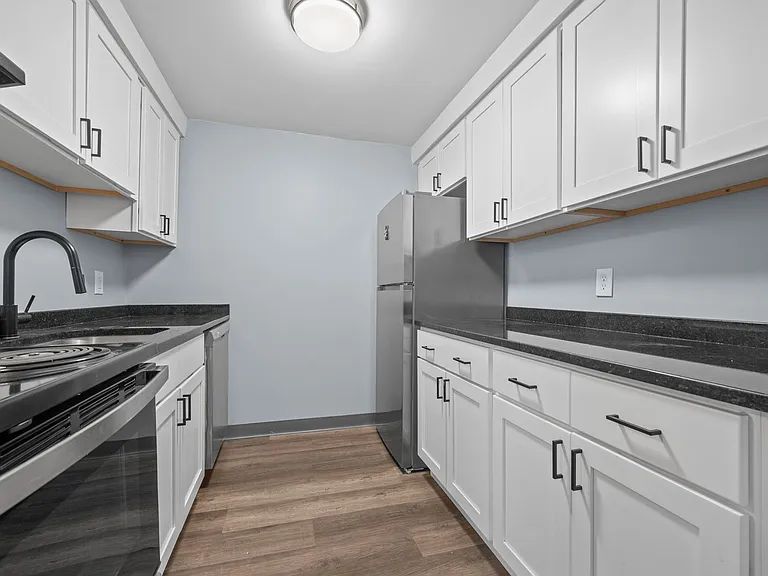 127 Silver Ln #37 — Photo 4