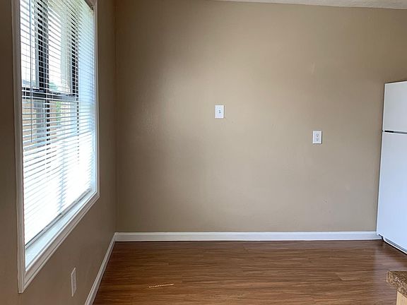 3rd image of 3620 Southmore Blvd APT 24