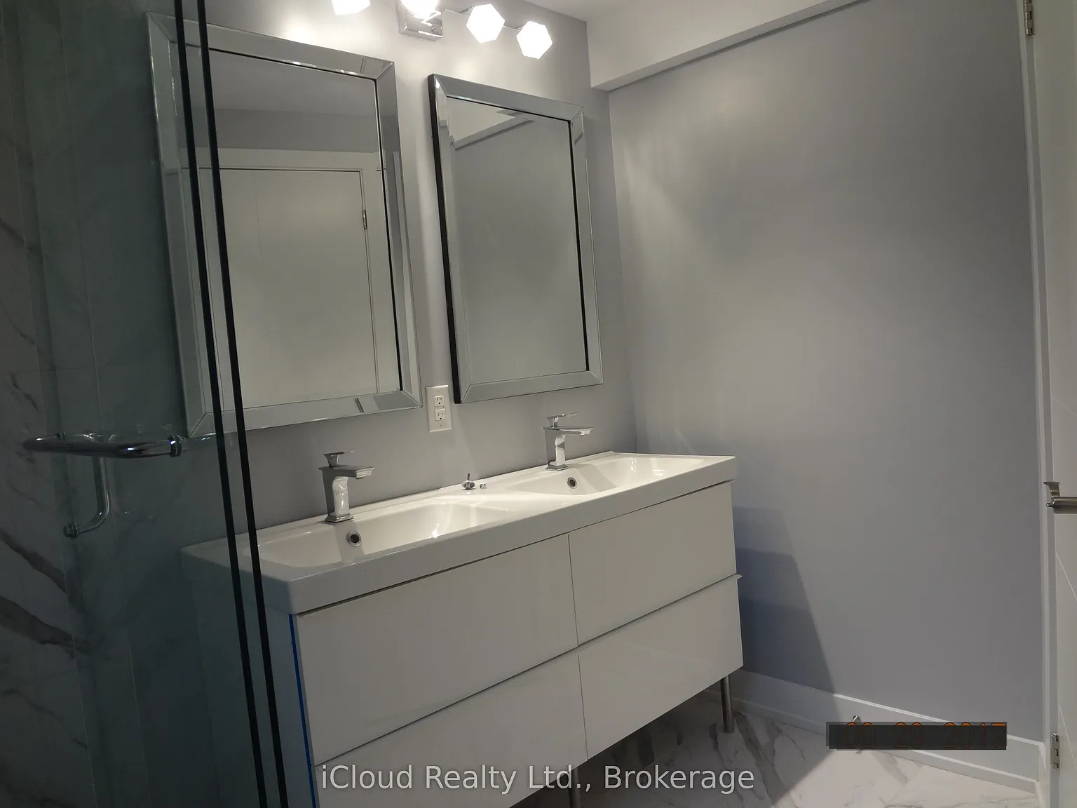 3 bed, $2,195 — Photo 4