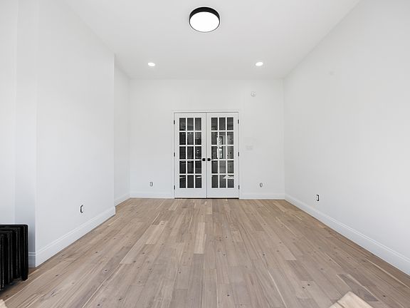 5th image of 1313 Herkimer St #2