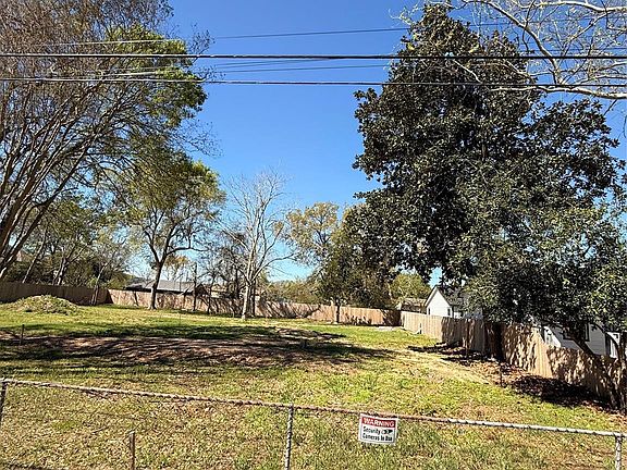 3rd image of 107 Penick Rd