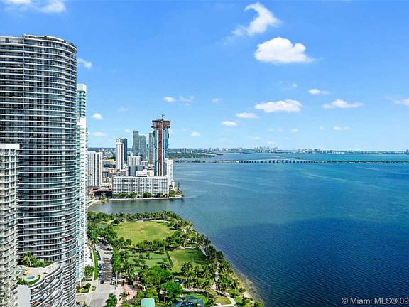 2nd image of 1717 N Bayshore Dr Ph B38