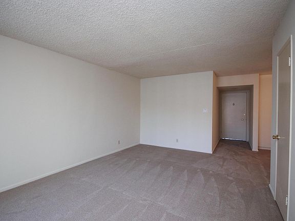 4th image of 1009 N Garfield Ave APT 14