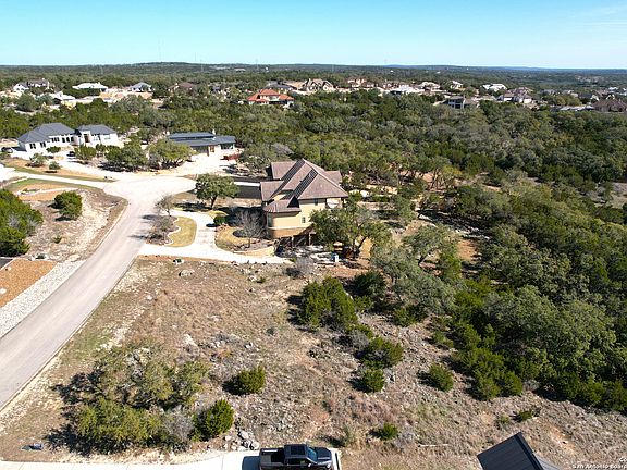 4th image of 323 Valley Lodge LOT 63