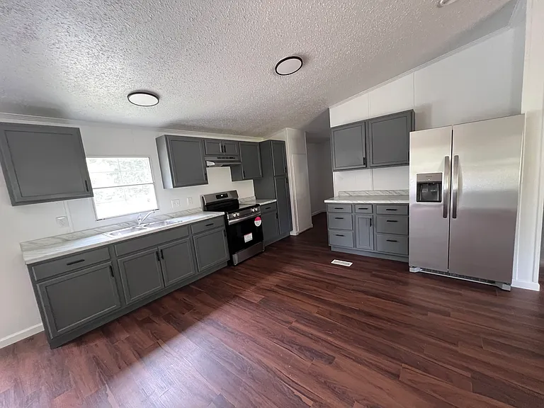 515 County Road 4108 — Photo 6
