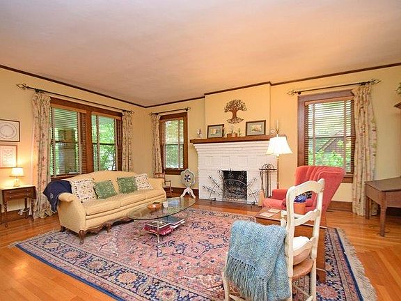 5th image of 430 Elm Ave