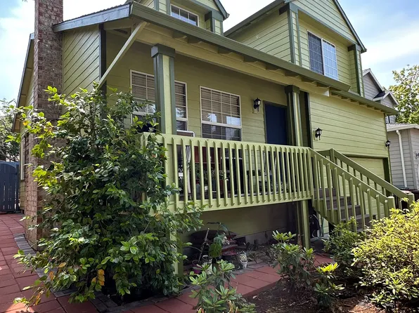 18078 NW Sylvania Ln, Portland, OR 97229