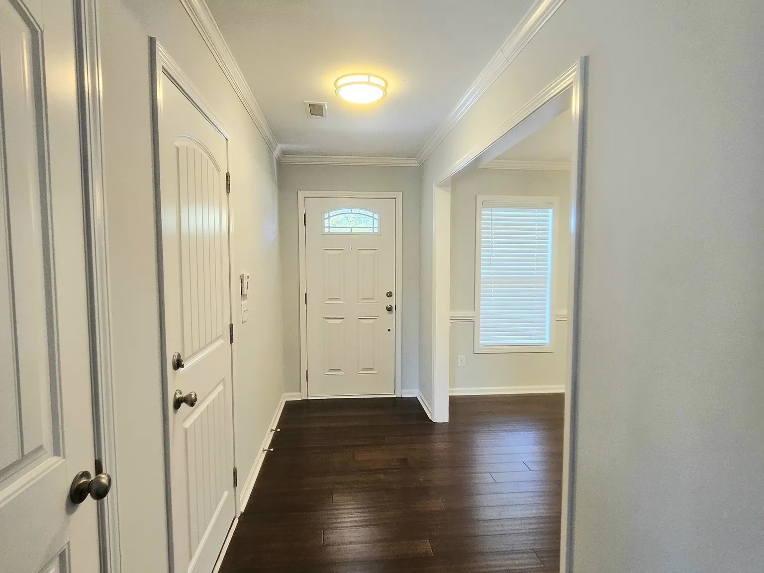 545 Foxfield Ct — Photo 3