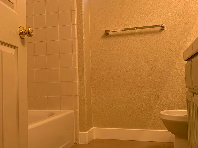 1378 Christopher Dr — Photo 6