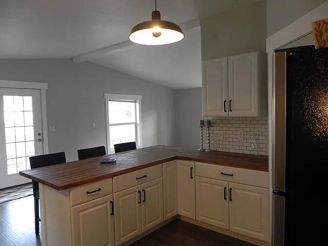 104 Main St — Photo 5