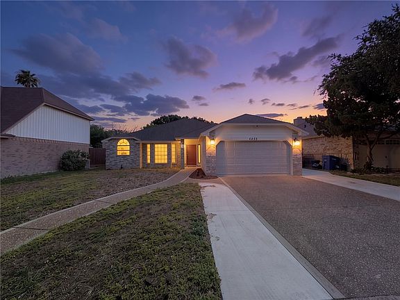 3rd image of 4438 Silver Hollow Dr