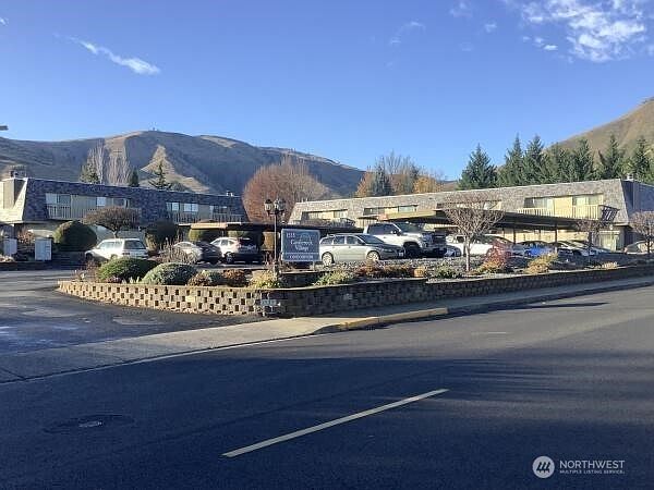 2nd image of 1535 Castlerock Avenue #2