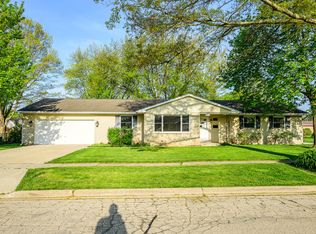 1227 Gifford St, Dekalb, IL 60115