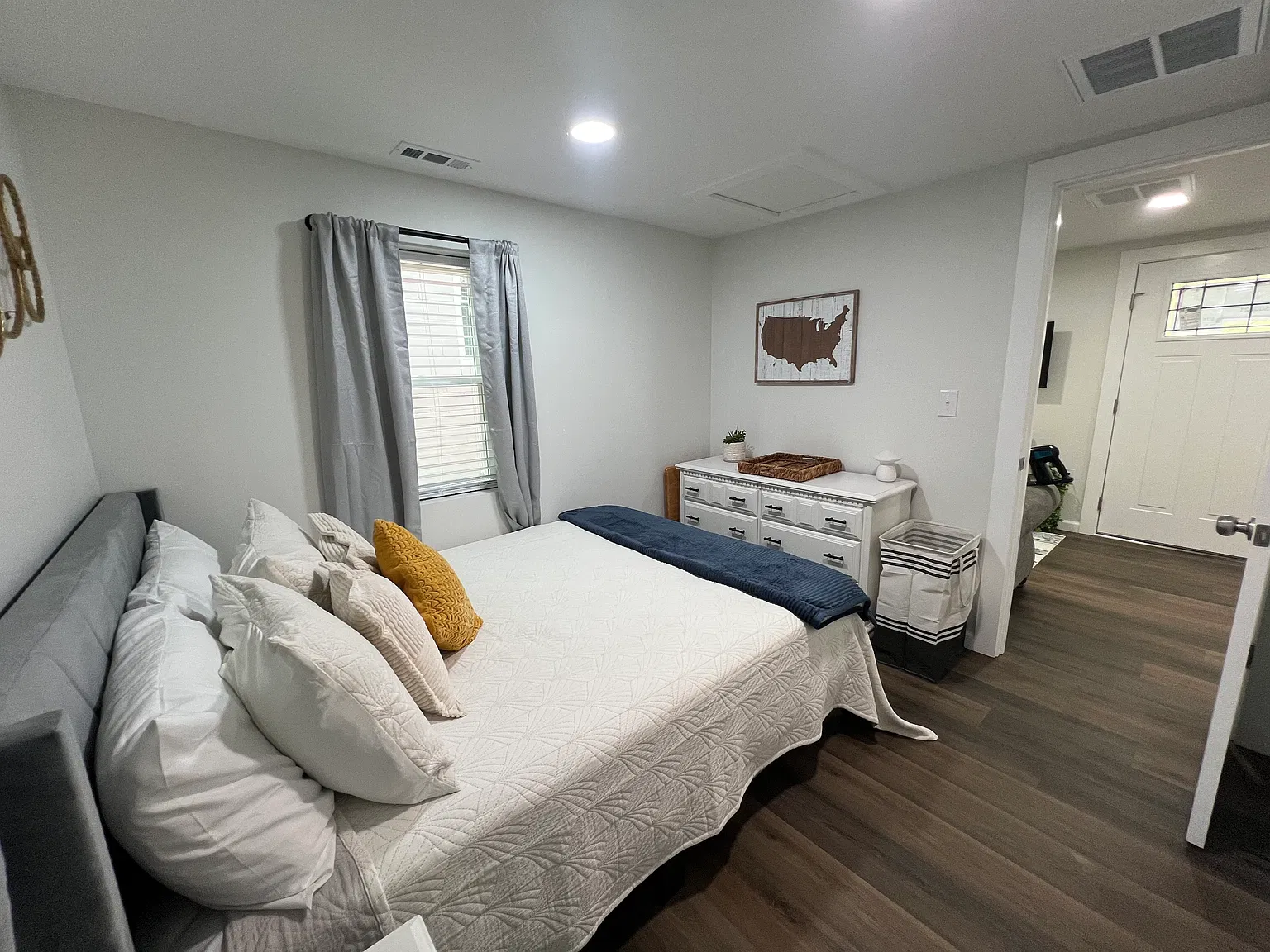 1 bed, 600 sqft, $1,500 — Photo 2