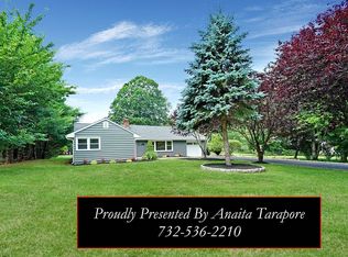 823 Monmouth Ct, Red Bank, NJ 07701