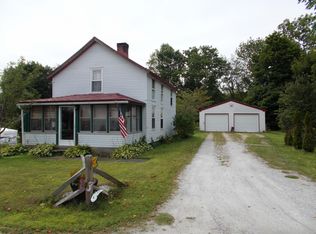 33 Holmes Rd, Hinsdale, MA 01235